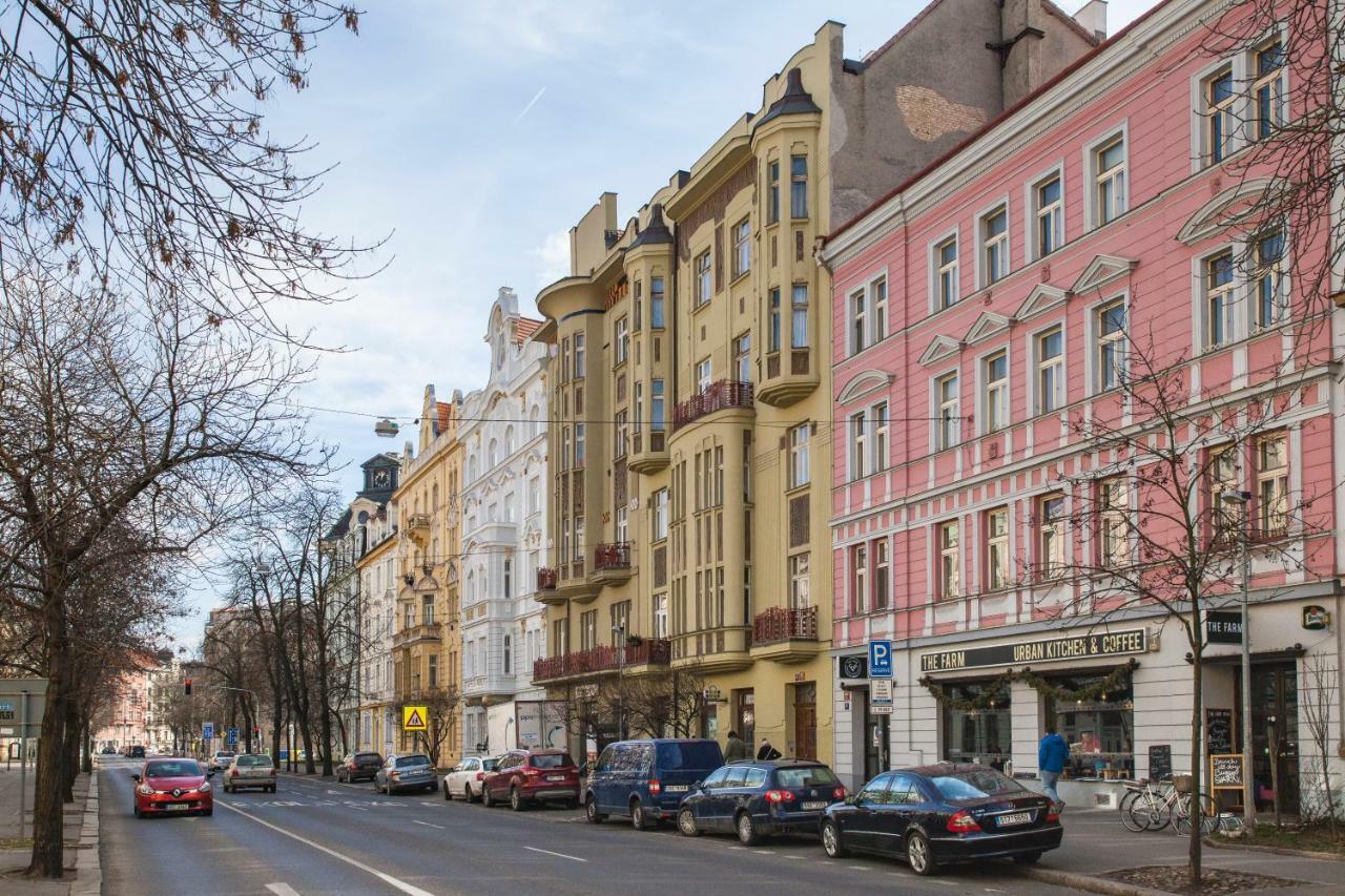 Trendy Local Apartment Praga Exterior foto